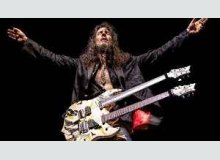 Фото Bumblefoot о работе с GUNS N' ROSES