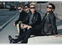 Фото Делюкс-версия от PAPA ROACH Фото Делюкс-версия от PAPA ROACH
