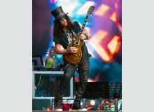 Фото SLASH хотел бы записать новый альбом GUNS N' ROSES